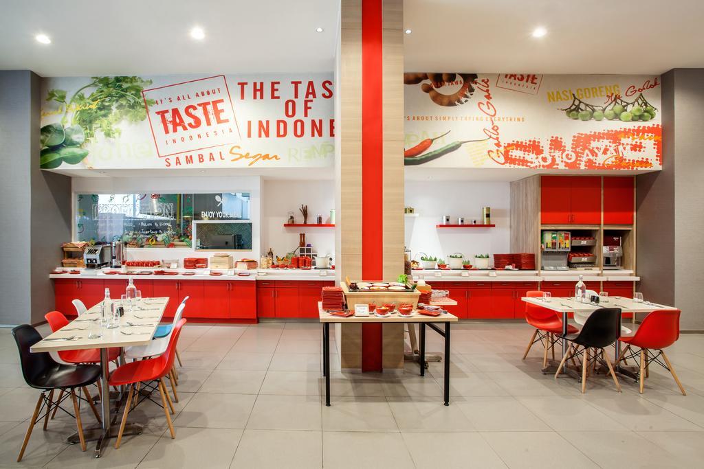 Ibis Jakarta Harmoni Exterior photo
